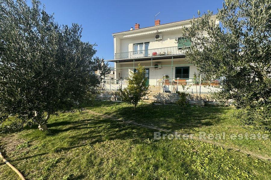 Kastela - Appartement de trois chambres