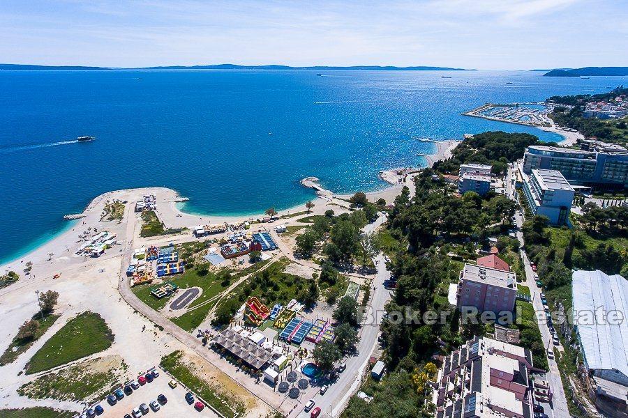 Split, Znjan - Dvoupokojový apartmán s výhledem na moře