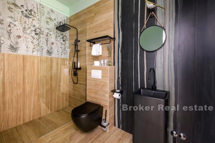 Split - Bačvice - Piękne luksusowe pokoje w pierwszym rzędzie do morza