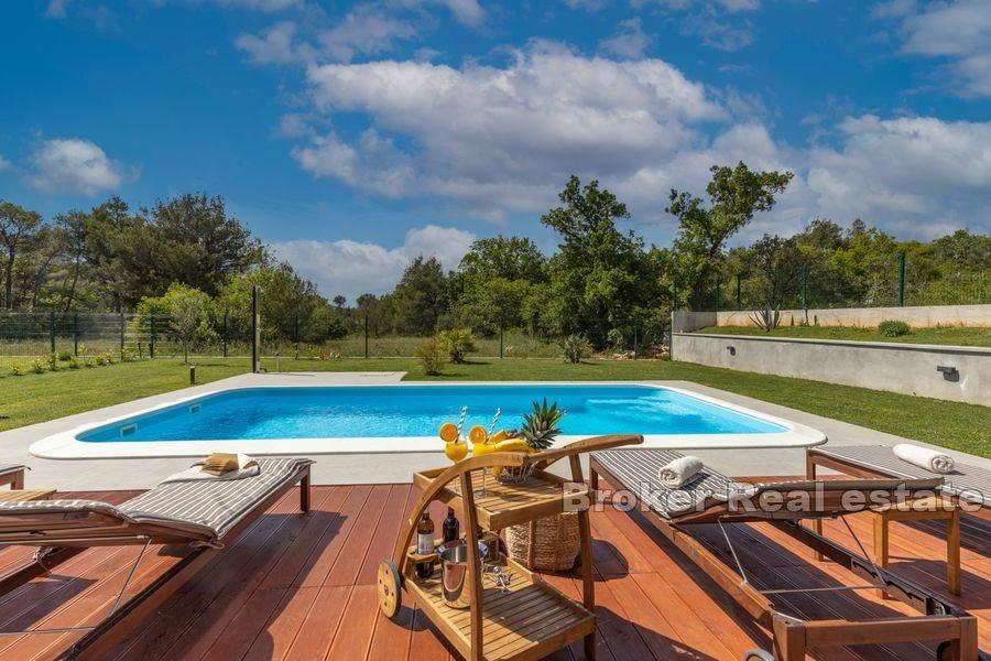 Near Sibenik - Modern house with pool