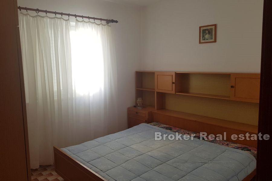 Rogoznica - Dom z apartamentami z widokiem na morze