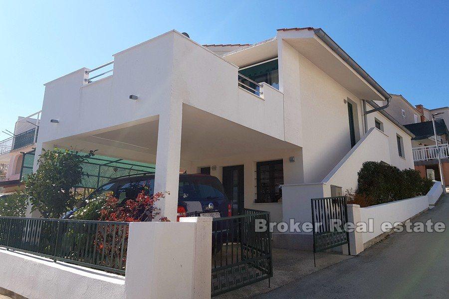 Rogoznica - Dvojposchodový dom v blízkosti mora