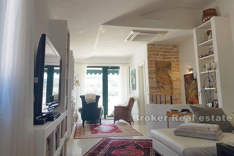 Rogoznica - Dvojposchodový dom v blízkosti mora