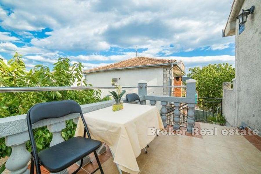 Trogir - Familiehus med fantastisk beliggenhet