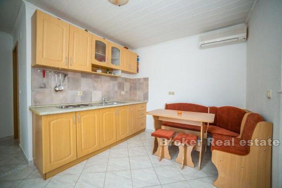 Trogir - Familiehus med fantastisk beliggenhet