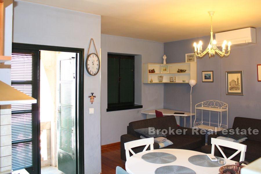 W pobliżu Zadaru - Kamienny dom w centrum