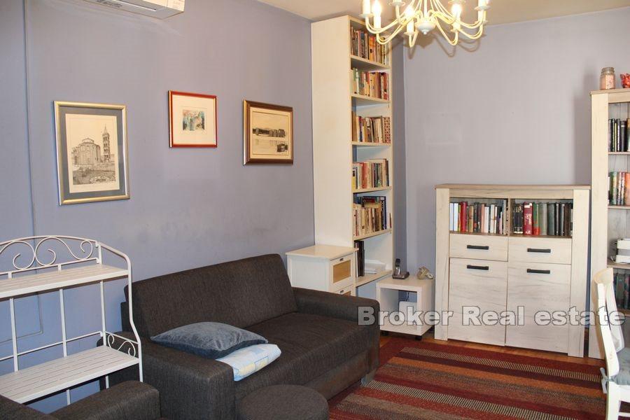 W pobliżu Zadaru - Kamienny dom w centrum