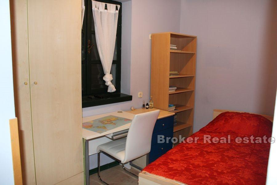 W pobliżu Zadaru - Kamienny dom w centrum