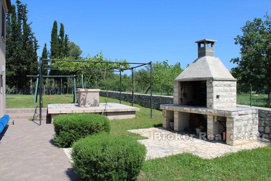 Zadar - Dům s bazénem