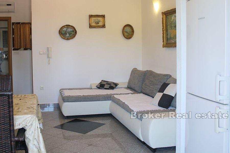 Zadar - Immeuble moderne près de la mer