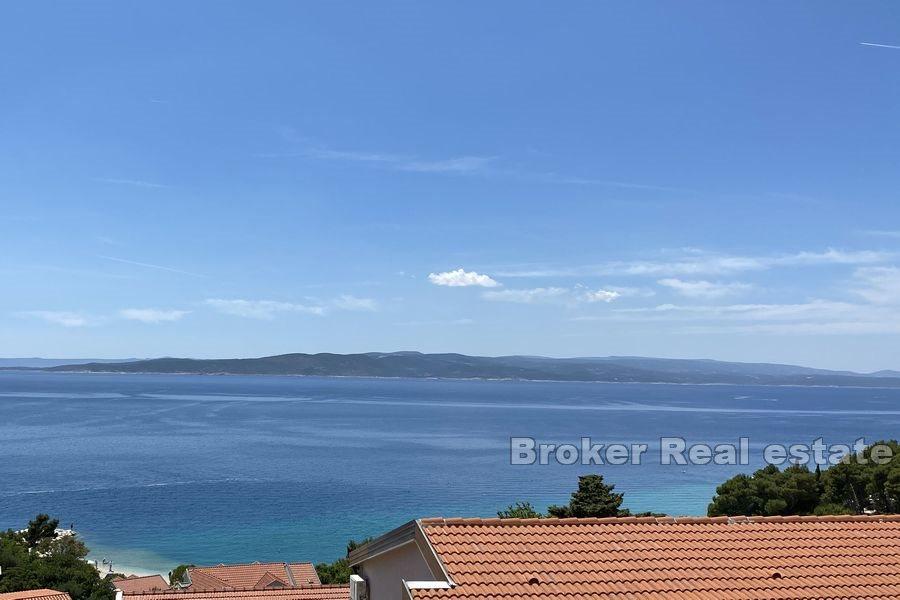 Makarska - Immeuble près de la mer