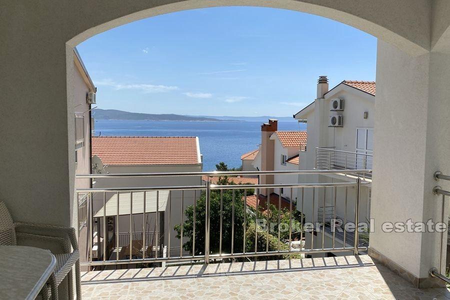 Makarska - Immeuble près de la mer