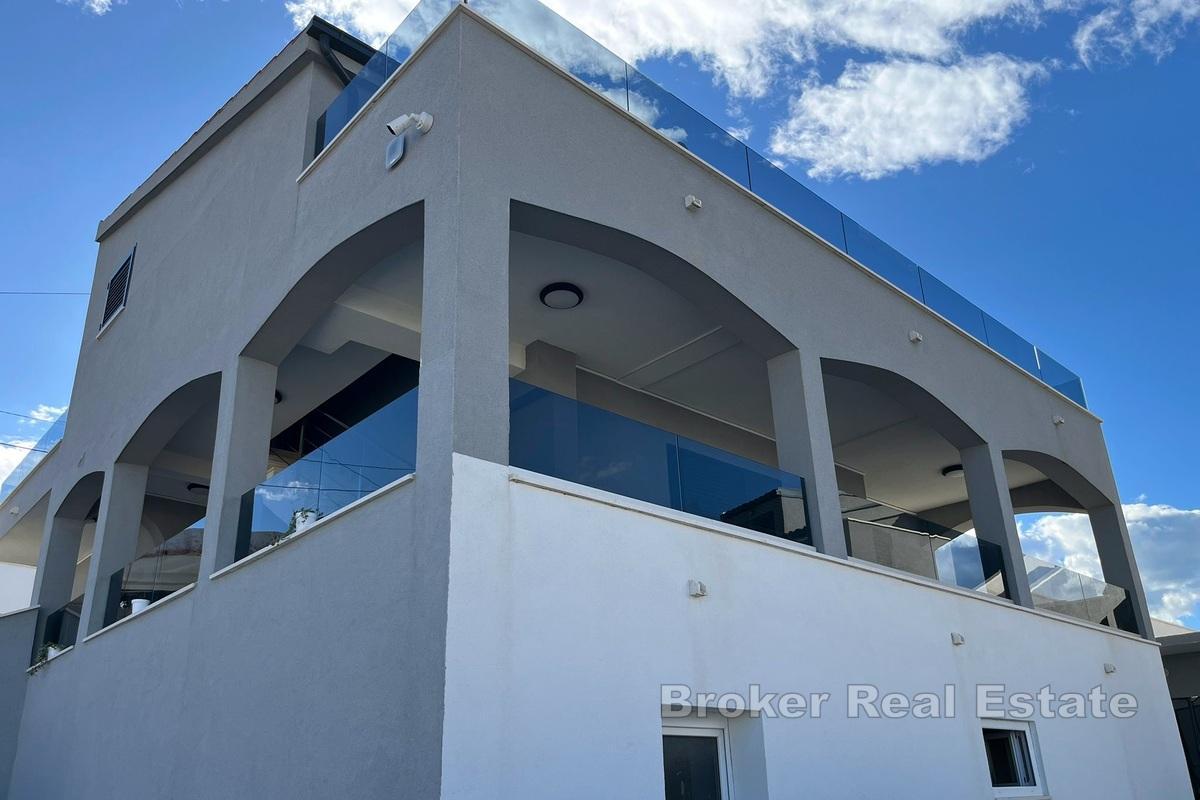 Øya Ciovo - Frittliggende villa med basseng