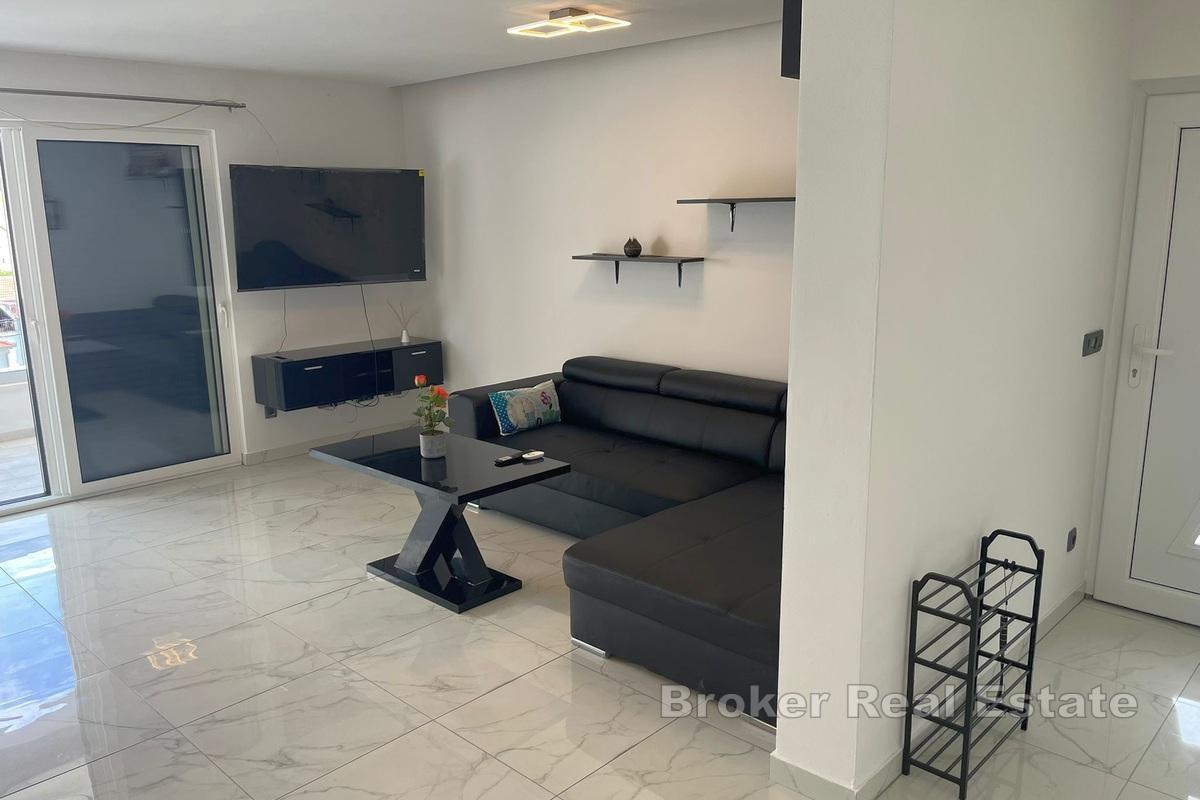 Øya Ciovo - Frittliggende villa med basseng