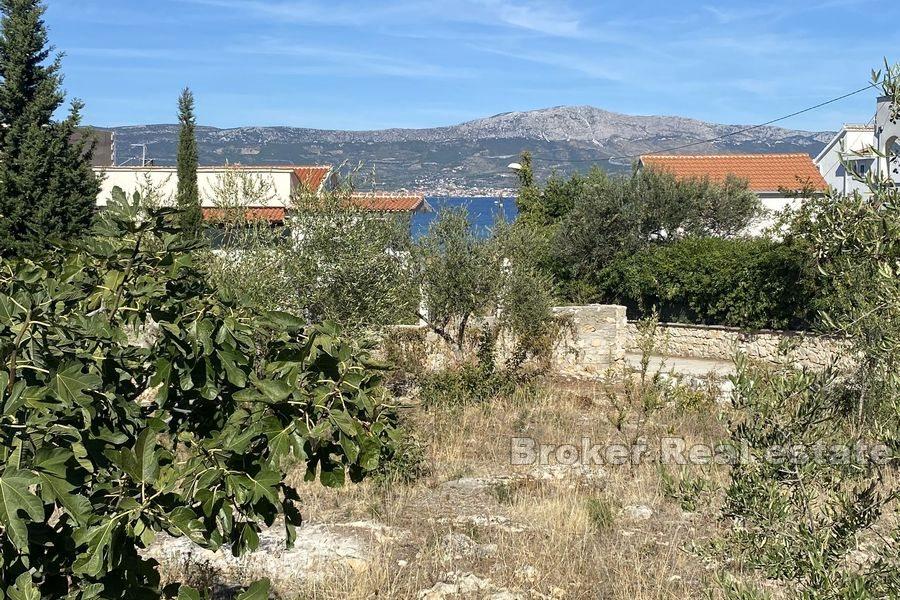 Insel Ciovo - Baugrundstück zweite Reihe zum Meer