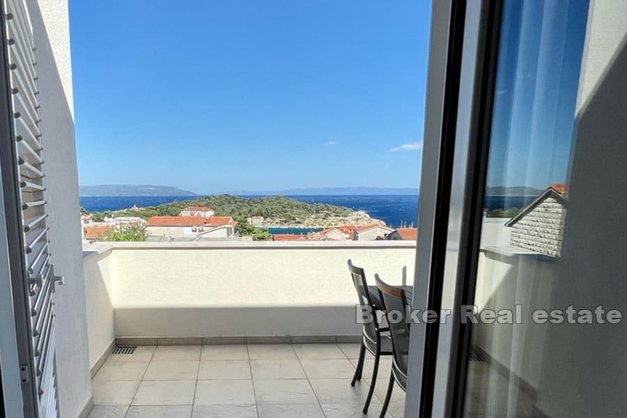 Makarska - House in the center