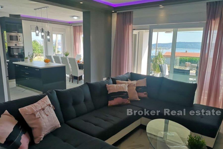 Kastela - Villa with pool and sea view