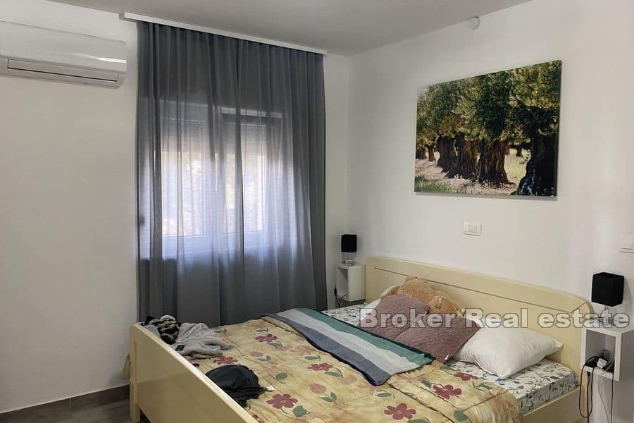 Kastela - Villa with pool and sea view