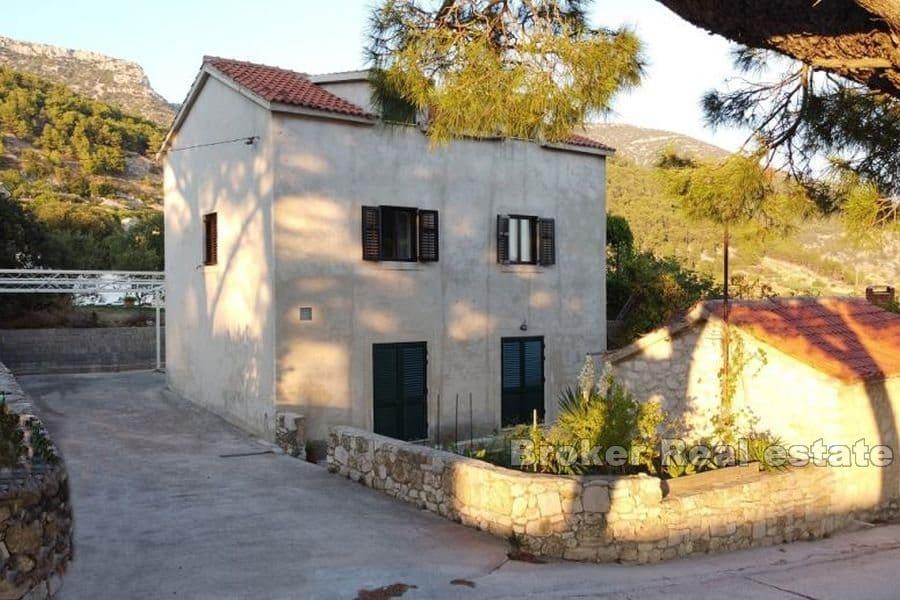 Wyspa Brac - Dom z apartamentami z panoramicznym widokiem na morze