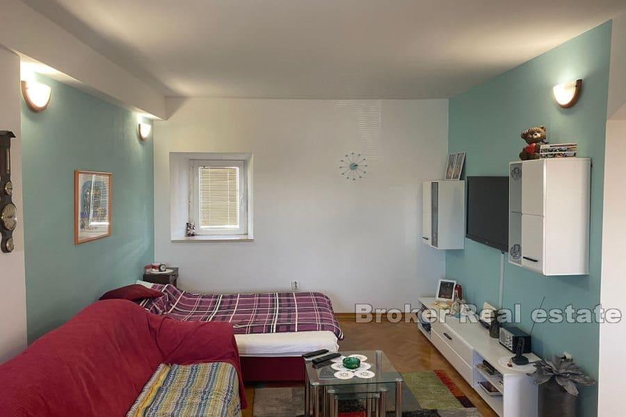 Split-Bereich - Haus mit freiem Blick