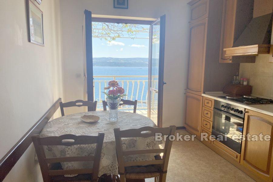 Омиш - Дом в отличном месте с видом на море