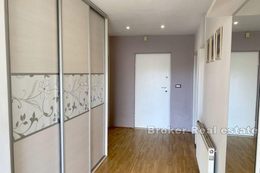 Spalato, Blatine - Trilocale in ottima posizione