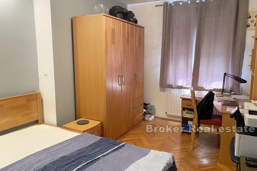 Spalato, Blatine - Trilocale in ottima posizione