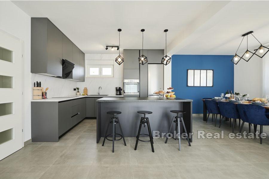 Kaštela - Charmante maison à deux étages