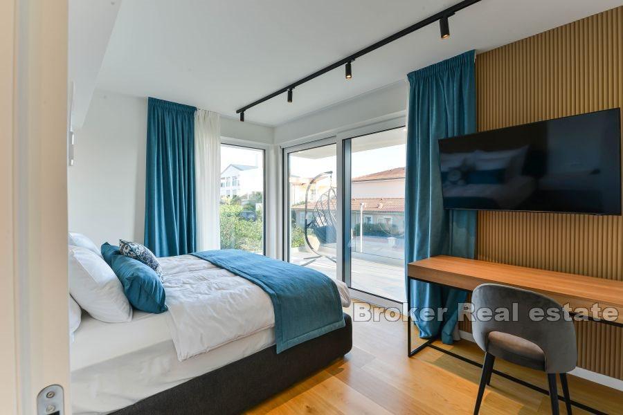 Wyspa Vir - Dwupiętrowy, nowo wybudowany dom