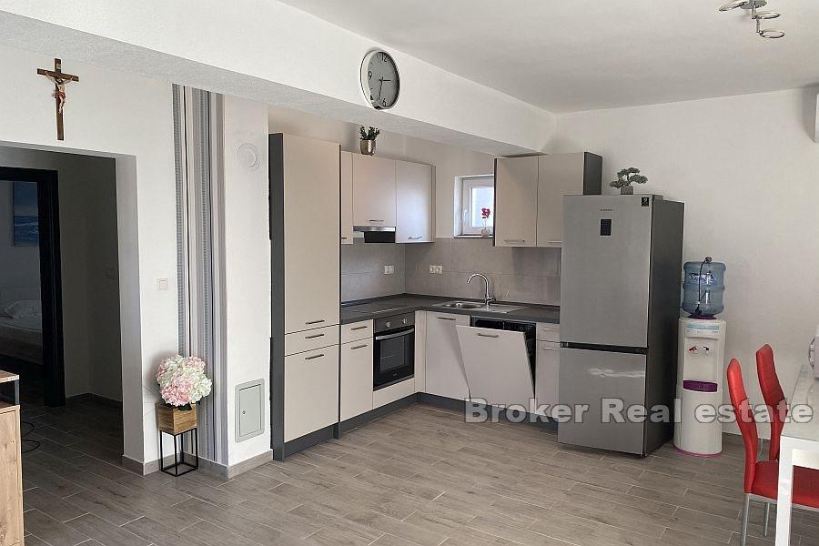 Zadar - Maison à un étage près de la mer