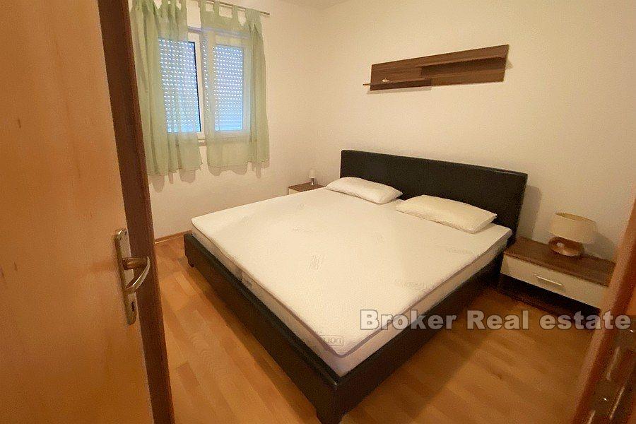 Ostrov Čiovo - Slunný apartmán s jednou ložnicí