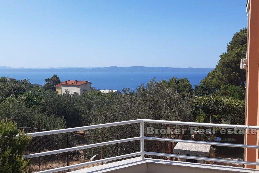 Makarska - Czteropokojowy apartament z widokiem na morze