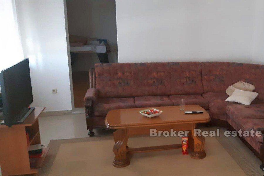 Makarska - Czteropokojowy apartament z widokiem na morze
