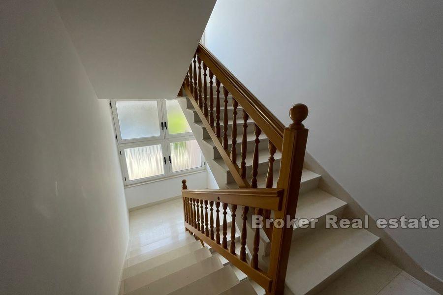 Split-Bereich - Mehrfamilienhaus