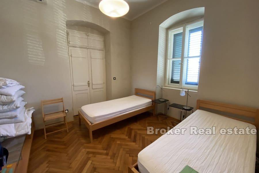 Split center - Three bedroom apartment