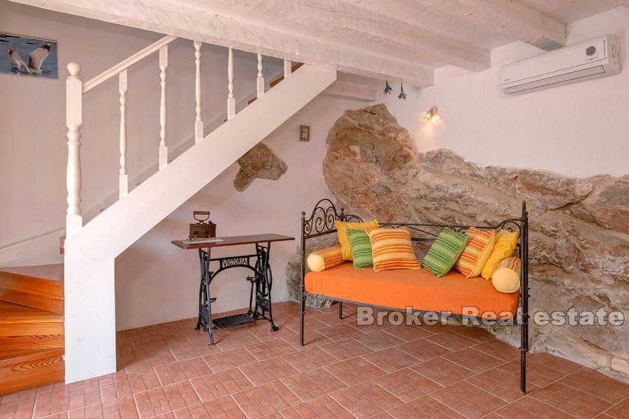 Hvar - stredomorská vila s bazénom