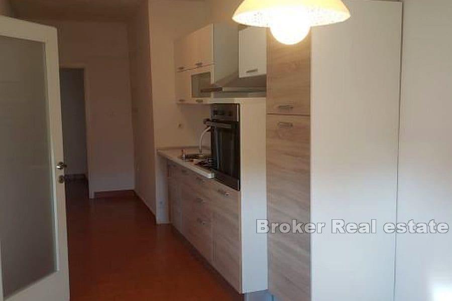 Split - Sućidar, appartement de trois chambres