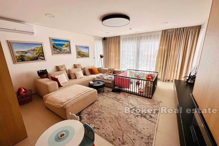 Makarska - Luxusní vila s bazénem v atraktivní lokalitě