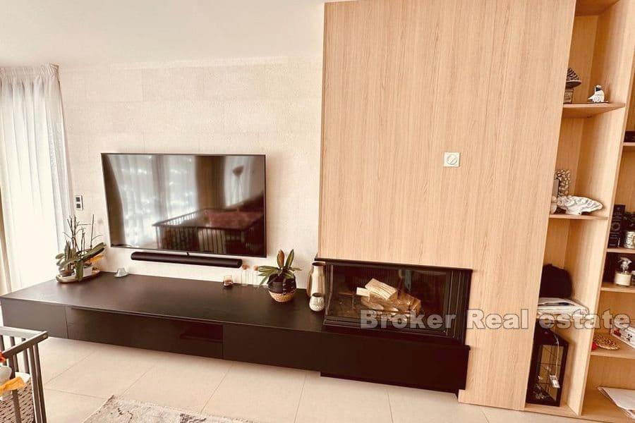 Makarska - Luxusní vila s bazénem v atraktivní lokalitě