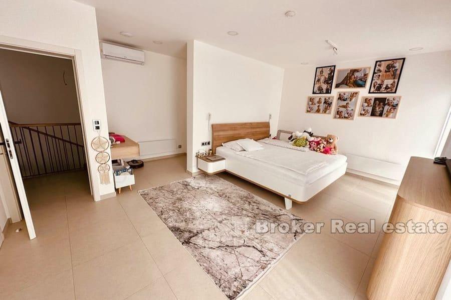 Makarska - Luxury villa with swimming pool in an attractive location