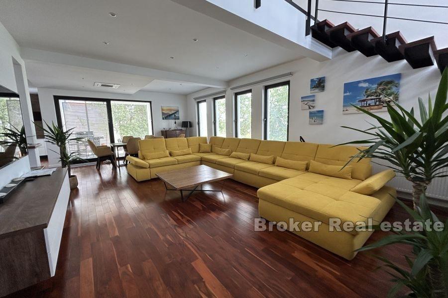 Makarska – moderna vila s pogledom na more