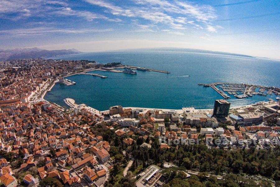 Split, Meje - Two-bedroom apartment with sea view