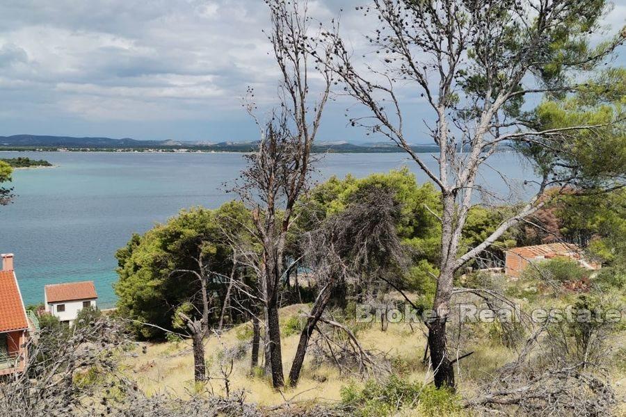 Ile de Zlarin - Terrain à bâtir avec vue dégagée sur la mer