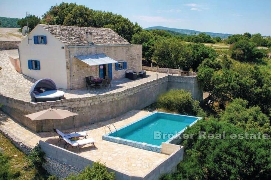 Brac - Unique house with a swimming pool