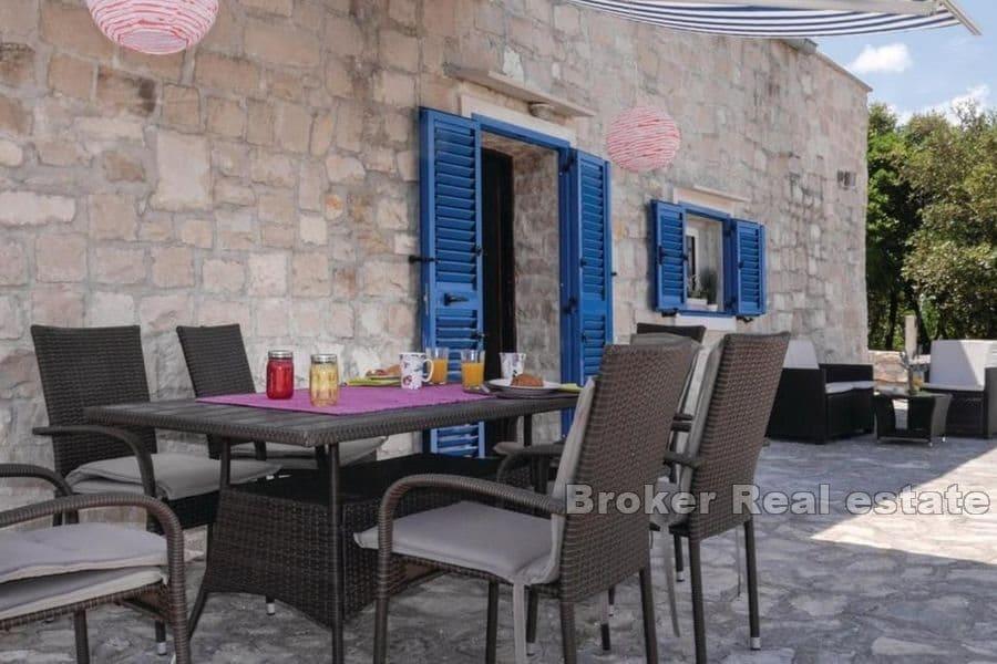 Brac - Unique house with a swimming pool