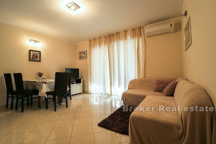 Vicino a Zara - Casa con piscina e vista mare
