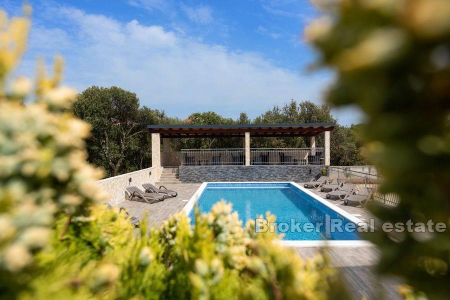 Vicino a Trogir - Palazzina con piscina