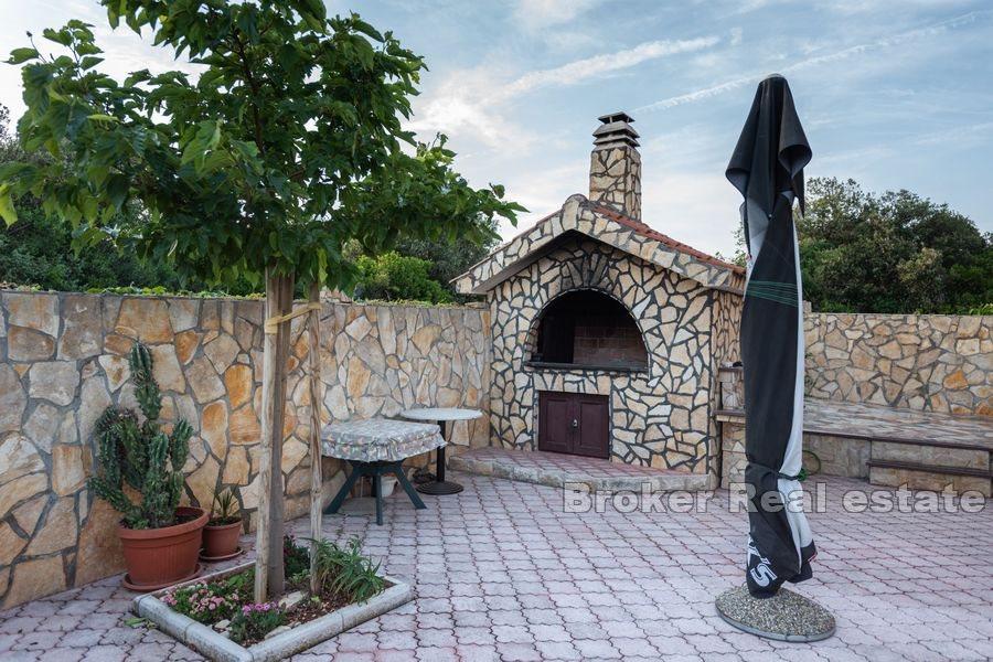 Vicino a Trogir - Palazzina con piscina