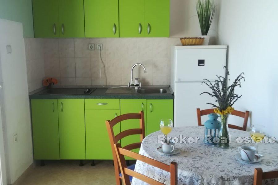 Vis - Dům v první řadě k moři