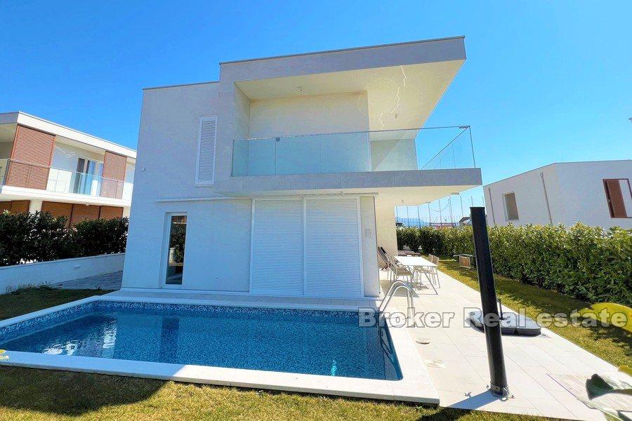 Kastela - Moderne Villa mit Pool